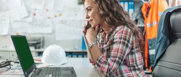 In-office architect virtually monitoring the progress of a SitePrint robot