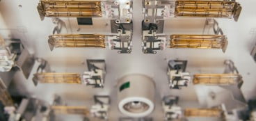 What types of 3D printing and additive manufacturing are there?